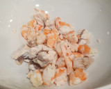 Foto del paso 1 de la receta: Cóctel de langostinos y rape