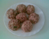 Foto del paso 2 de la receta: Albóndigas en salsa de tomate y pimiento