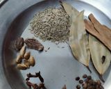 A picture of step 2 of Masoor chicken biryani.