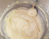 A picture of step 4 of Lime sponge cake.