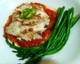 Foto del paso 5 de la receta: Pescado Dominguero y Espárragos Salteados