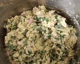 A picture of step 2 of Palak vada.