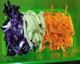 Foto langkah ke 4 dari resep Chicken Banh Mi (Vietnamese Chicken Sandwich).