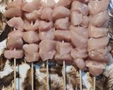 Foto del paso 2 de la receta: Pinchos de pollo con salsa teriyaki