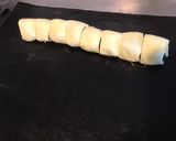 Une image de l'étape 7 de Feuilletés apéritifs pruneaux, miel et chèvre.