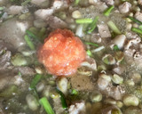 Foto del paso 5 de la receta: Paellita de secreto ibérico, con habas y ajos tiernos