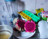 Foto langkah ke 1 dari resep Puding Merah Putih Leci saus Buah Naga.