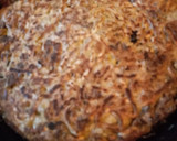 Foto del paso 2 de la receta: Tortilla de tallarines frescos al pesto con carne de asado picad
