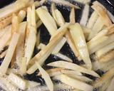 Foto del paso 6 de la receta: Huevos fritos con patatas... para principiantes! 🍳🍟