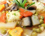 Tavaszi zöldségleves sajtgombóccal.. 🥕 recept fázis 13 fotója