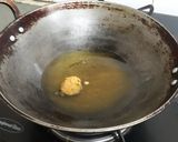 A picture of step 2 of Mix veg pakoras.