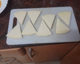 Foto del paso 1 de la receta: Ensalada de rúcula con queso frito, pera en almíbar y vinagreta de orégano
