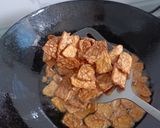 Gambar langkah 1 resipi Tempe Dan Bawang Krispi.