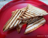 A picture of step 3 of Potato Grill Sandwich.