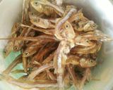 Foto langkah ke 1 dari resep Sambel Terasi Ikan Teri.