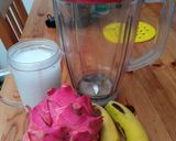 Foto langkah ke 2 dari resep Magenta smoothie soup.