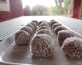 Foto del paso 5 de la receta: TRUFAS de banana,coco y cacao