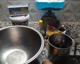 Foto del paso 1 de la receta: Torta rallada.Cuadrados de dulce de leche