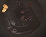 Foto del paso 4 de la receta: Lubina Salvaje a la Plancha a La Bilbaína con Boletus al Wok y M