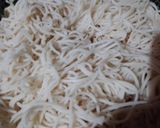 A picture of step 1 of Veg Chowmin.