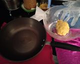 Foto langkah ke 1 dari resep Milk pie (pie susu) pakai Teflon.