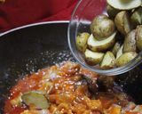 Foto langkah ke 3 dari resep Kikil Tentang Pedas.