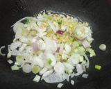 A picture of step 2 of Quick and healthy mushroom soup.