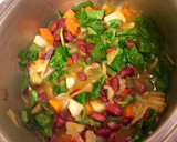 Foto del paso 4 de la receta: Potaje de verduras con alubias rojas
