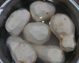 Foto langkah ke 1 dari resep Bakwan Keladi Kriuk.