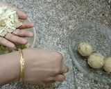 A picture of step 2 of Kofta pakora.