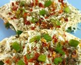 A picture of step 8 of Sandwich Masala Papad.