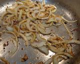 A picture of step 3 of Bistec Suizo.