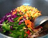 A picture of step 4 of Knorr Soupy Noodles with a twist !.