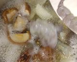 รูปขั้นตอนการทำที่ 9 ของ ซุปหัวไชเท้าใส่กุ้ง | Radish soup with shrimp