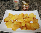 Foto del paso 2 de la receta: Lomo de cerdo adobado acompañado de manzana