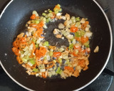Foto langkah ke 5 dari resep Ayam Rebus Suwir Pedas.