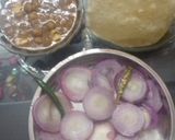 A picture of step 4 of Punjabi chole bhatura.