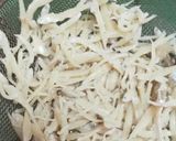 Foto langkah ke 2 dari resep Gulai Daun singkong Telur.
