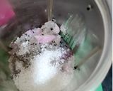 A picture of step 3 of Dragonfruit smoothie.