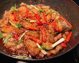 Hình bước làm 2 của món Cá basa kho