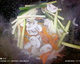 Foto del paso 2 de la receta: Noodles japoneses con verduras y huevo