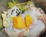 รูปขั้นตอนการทำที่ 1 ของ ไก่ต้มน้ำปลา