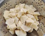 Foto del paso 1 de la receta Patatas a la griega (con limón, ajo y orégano)
