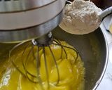 Foto del paso 4 de la receta: Rosca de aceite de oliva, limón amarillo y jarabe de limón
