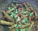 முருங்கைக்காய் கத்தரிக்காய் புளிக் கூட்டு ரெசிபி ஸ்டேப் 14 புகைப்படம்