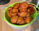 Une image de l'étape 1 de Tarte renversée aux abricots et pignons de pin.