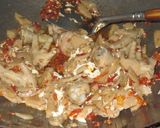 Foto langkah ke 5 dari resep Seblak Ceker Cenghar.