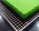 Foto langkah ke 7 dari resep Brownies Pandan Kukus (ala) Amanda.