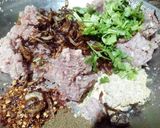 A picture of step 2 of Beef kofta gravy.