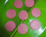 A picture of step 8 of Round shape cookies.